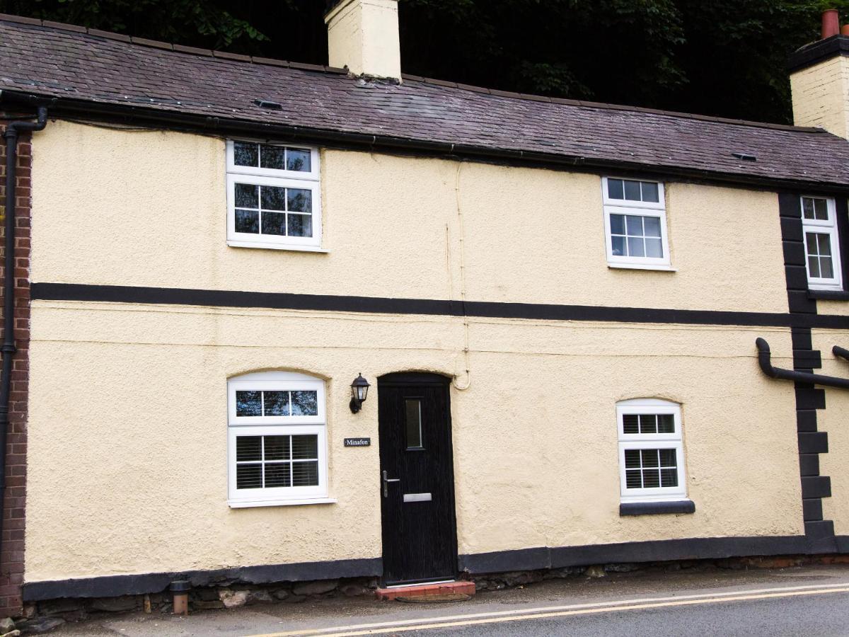 Minafon Villa Llangollen Exterior photo